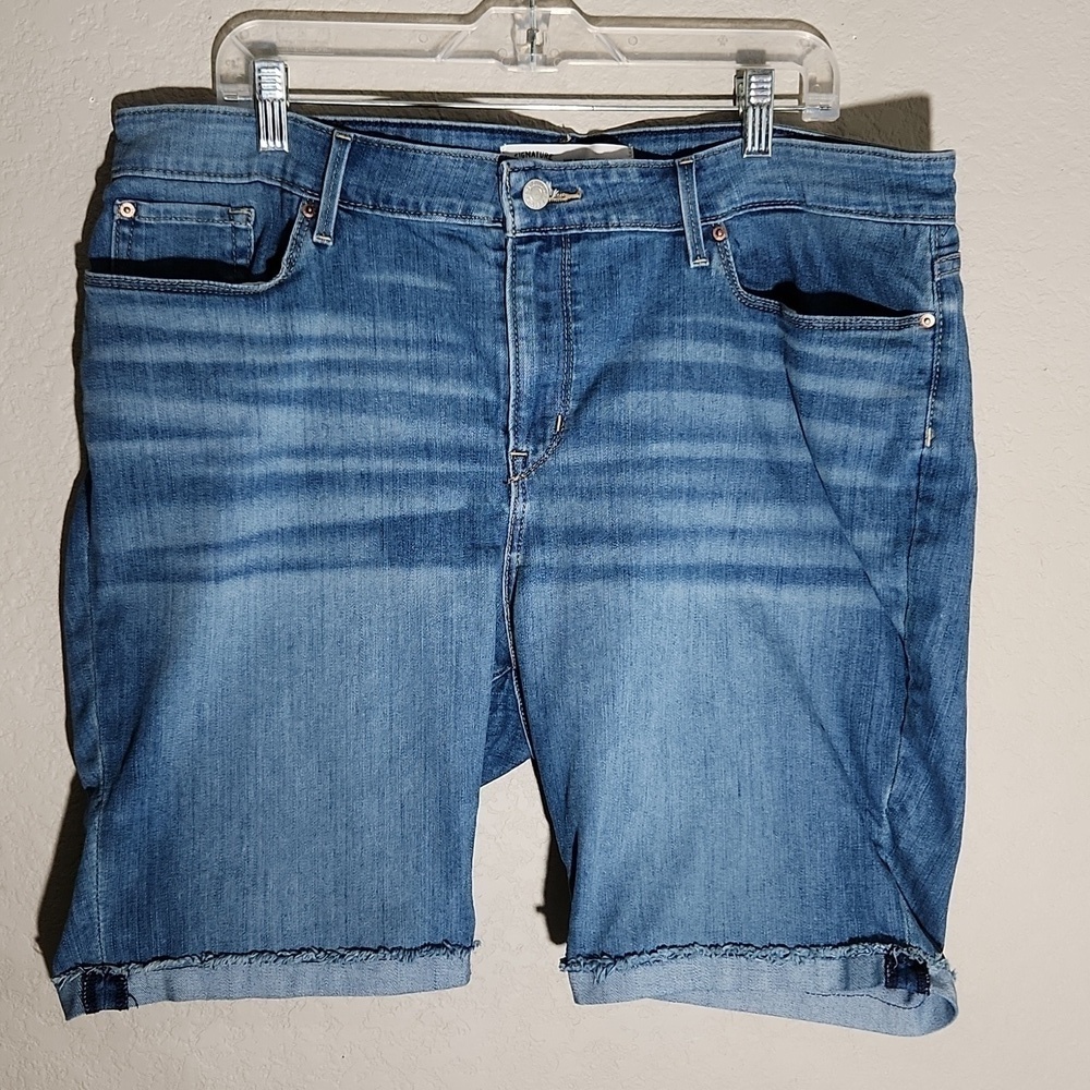Levis Shorts Womens Size 20